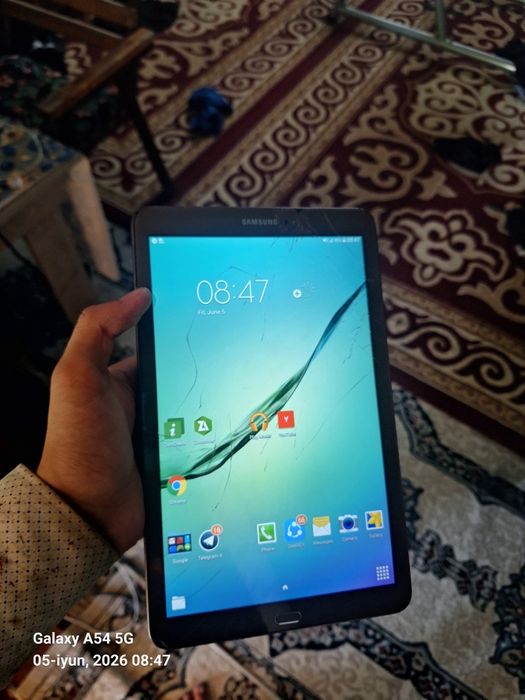 Samsung tab e t561