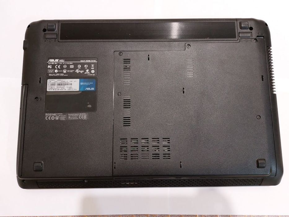 Ноутбук Asus A52J 2010