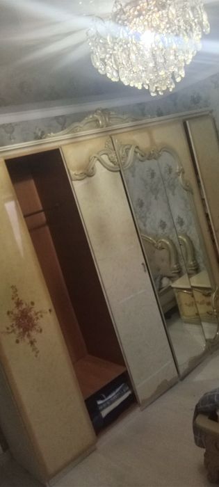 Спальный гарнитур