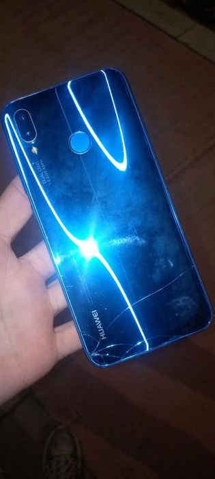 HUAWEI P20 Yangi 64 gb 8 ram  Versiya 9+ Ane Lx1