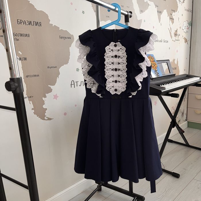 Школьное праздничное платье на выпускной