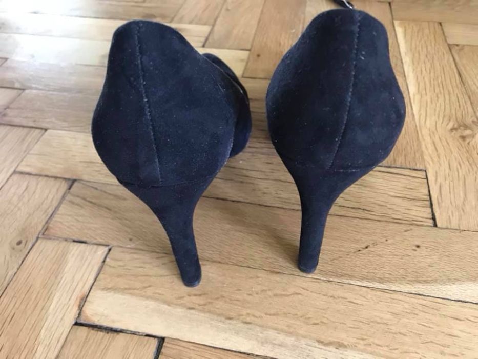 Обувки на ток