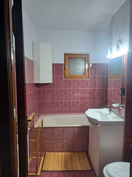 Apartament cu 3 camere de închiriat in zona George Enescu