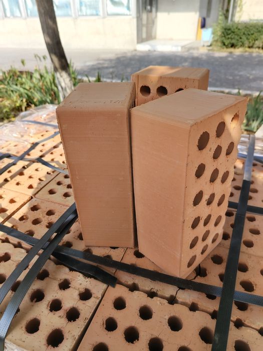 Кирпич строительный и облицовочный, лицевой в ассортименте. Ташкент