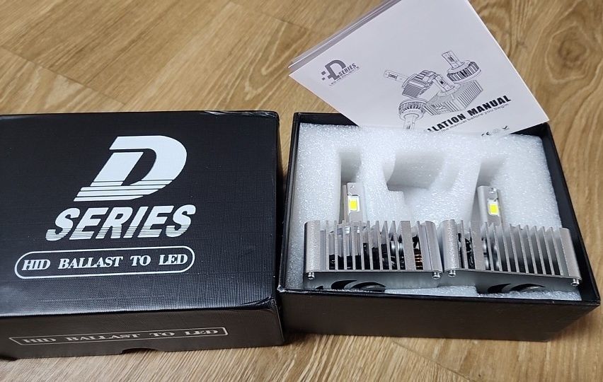 Set 2 Becuri LED Faruri D5S CANBUS 70W 30000LM 6000K HID to LED