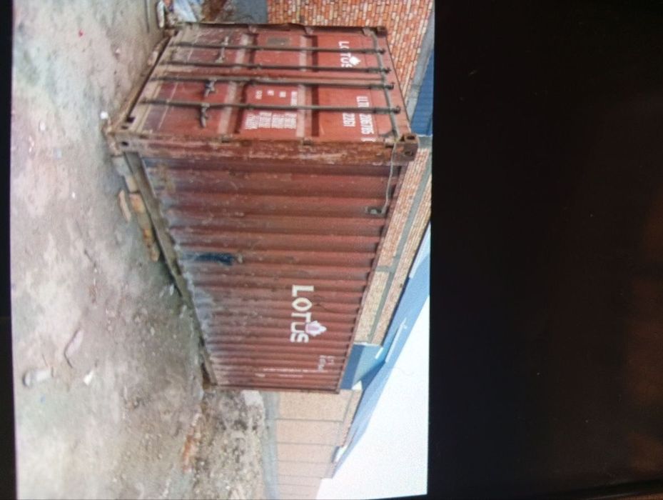 Контейнер сотилади