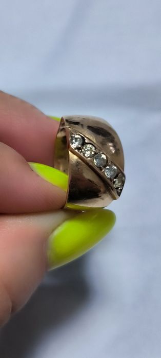 продам два золотых кольца