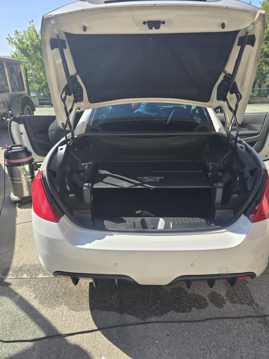 Продавам Peugot 308cc - кабрио, бял цвят, десен волан