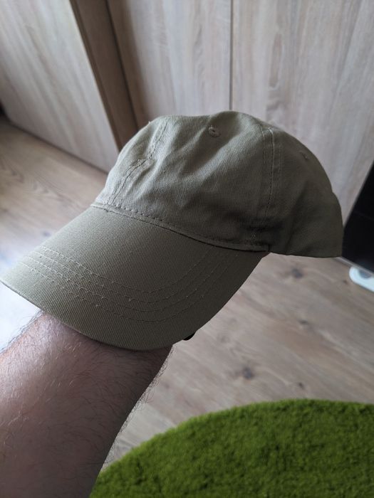 Șapca diferite modele,Kalenji. Transport prin olx!