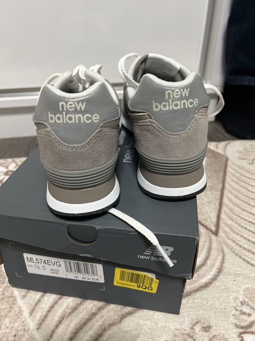 New balance piele intoarsa de dama marimea 40