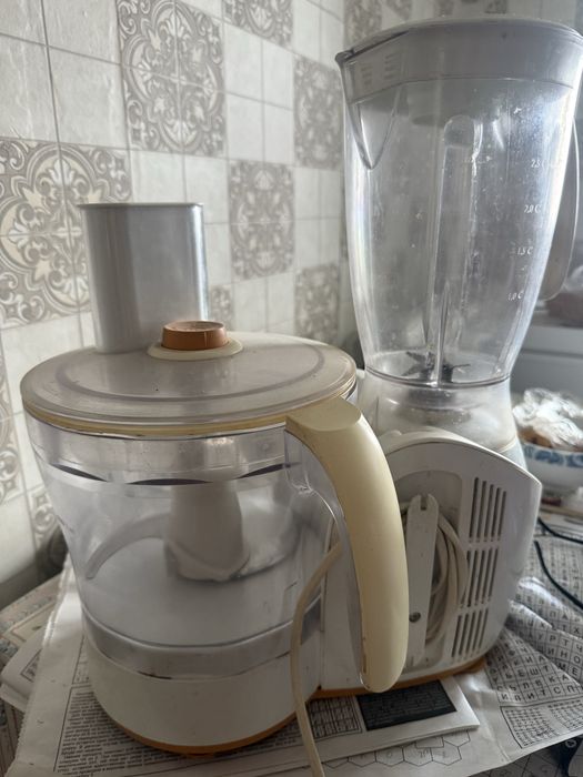 Продам кухонный комбайн