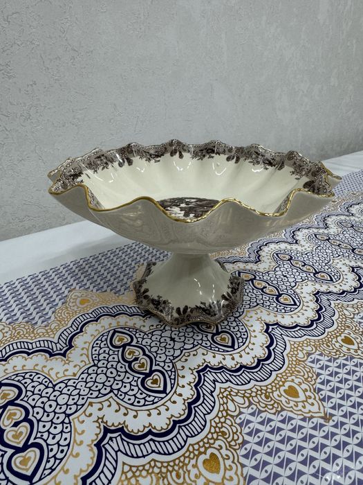 Продается ваза для фруктов