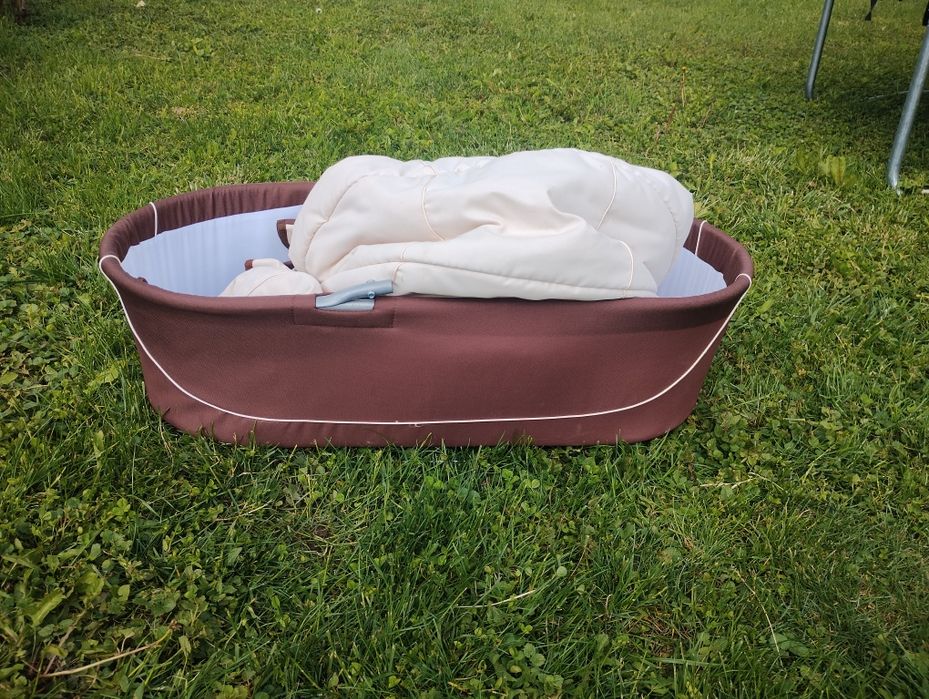 Cărucior bebe in stare buna