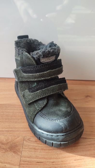 Продавам детски боти номер 23 Lasocki