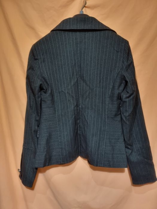 Дамски костюм 2 част