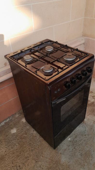 Газ плита продам