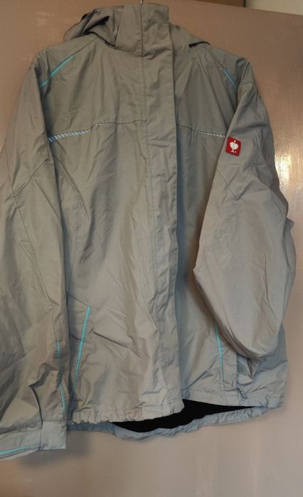 Дамско яке STRAUSS