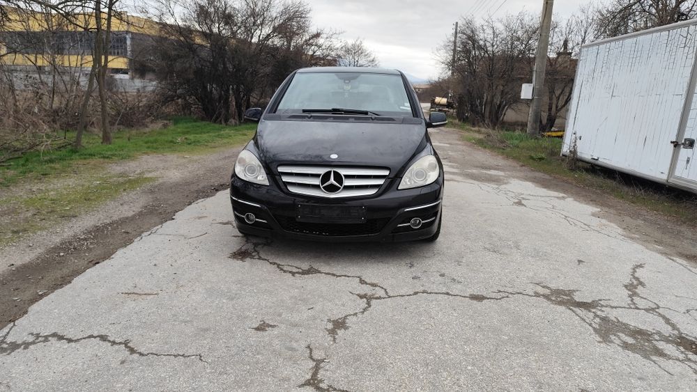 Mersedes B класа 2,0CDI автомат на части