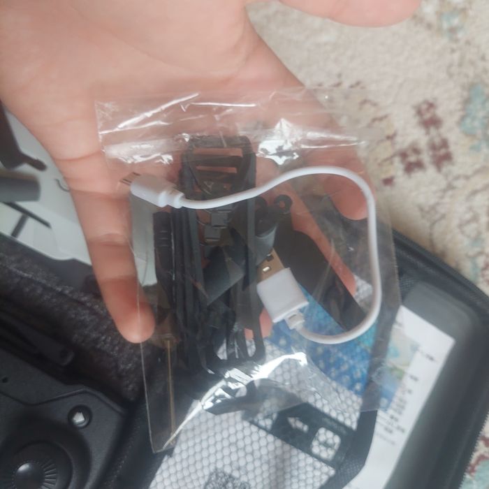 Дрон с камера очень классное хорошая состояние