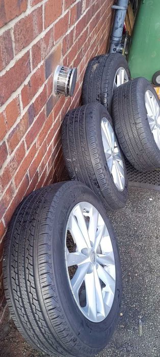 Jante Roti Anvelope Nissan 215/60 17