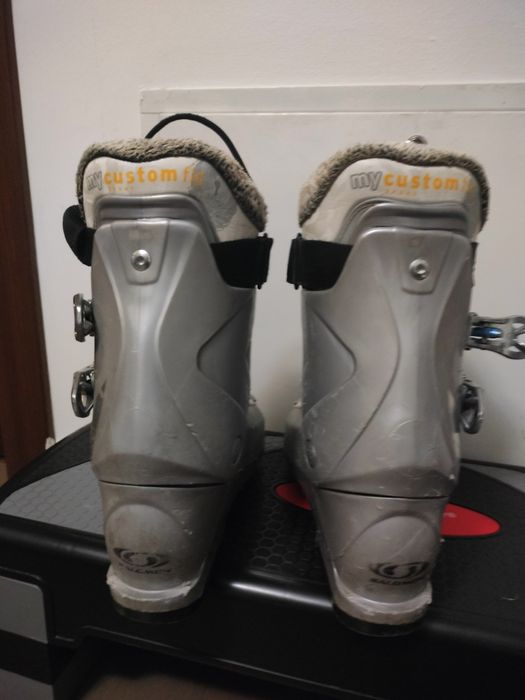 Vând Clăpari Salomon Nr 26 in stare buna