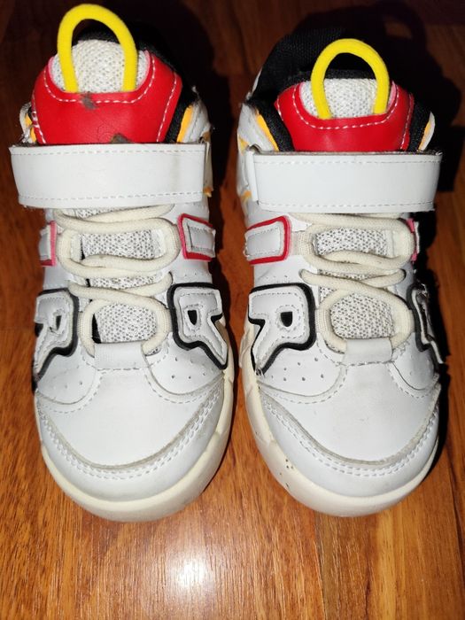 Adidasii Nike Uptempo copii marimea 32