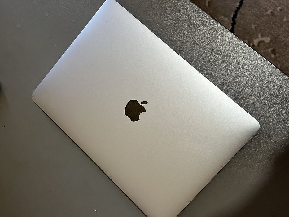MacBook Pro 13 inch 2017 skidka