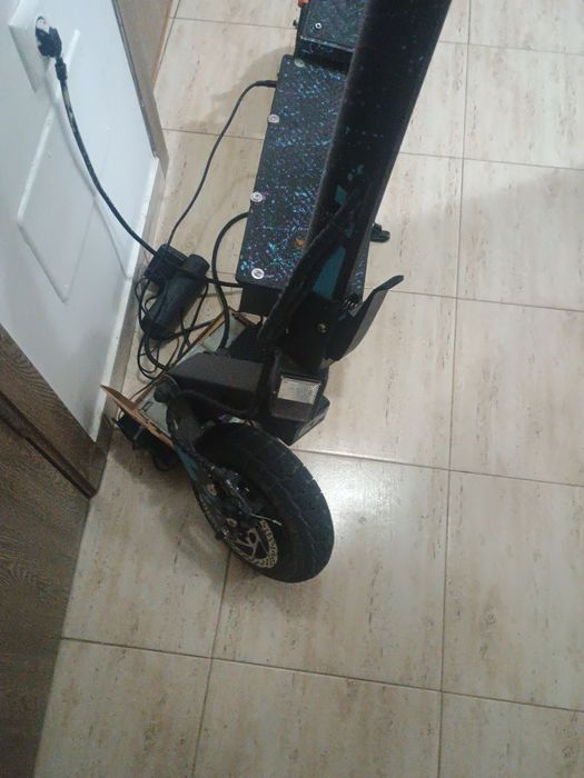 Vând dau la schimb kukirin g2