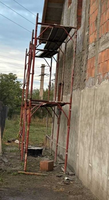 Inchiriez schela pentru lucrari la inaltime