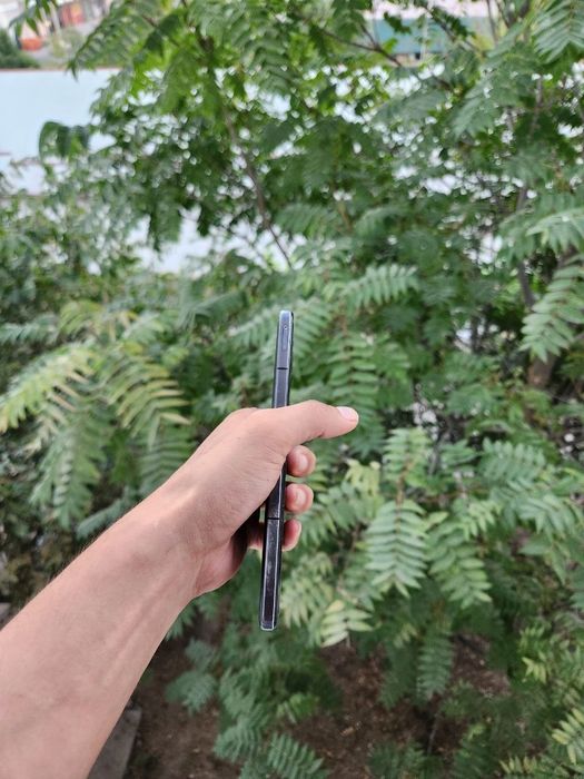 Poco f4 gt (Redmi K50 GAMING) 256/12GB