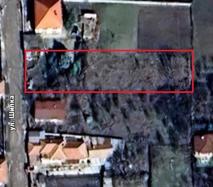 Продавам УПИ в Скутаре