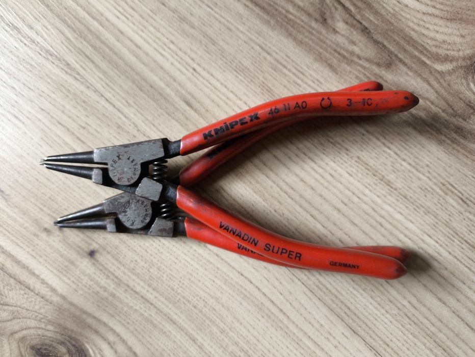 Нови профи. истински инструменти Knipex