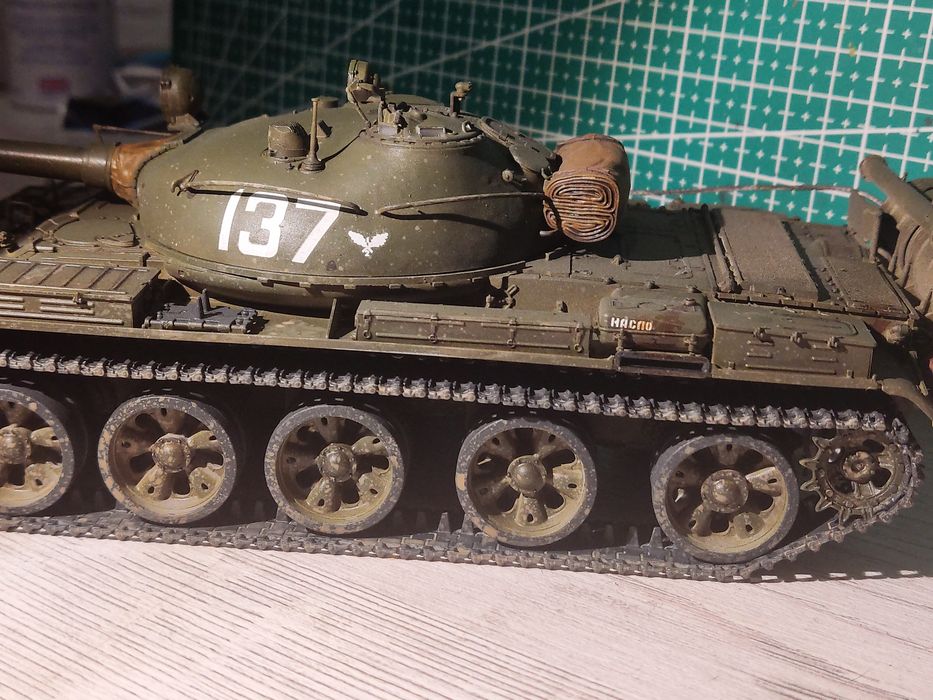 Т-62 Танк 1/35 готовая модель