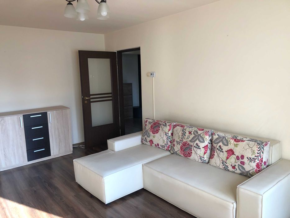 PF vand apartament central, luminos, spatios, decomandat, 3 cam, 65mp