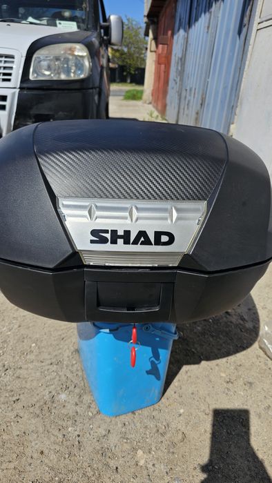 Super ofertă! Top Case SHAD SH44 + placă de montare