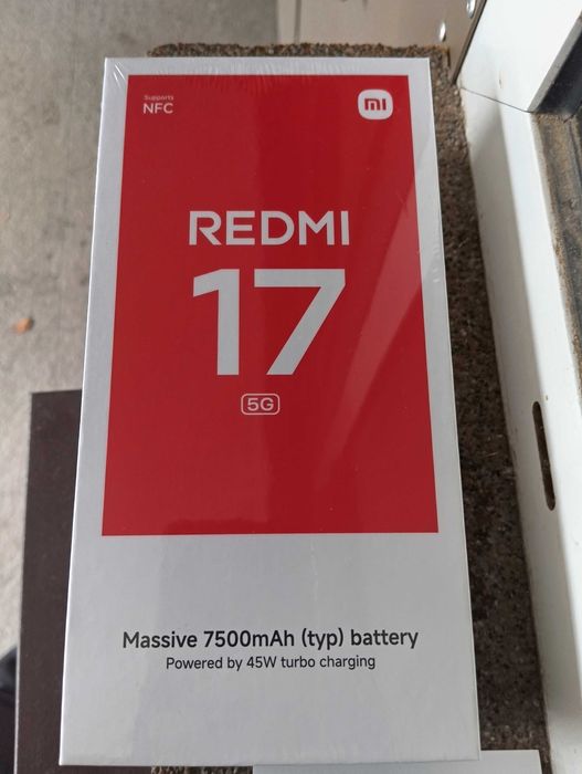 REDMI 17 5 G 7500mAh Чисто нов,в гаранция закупен на 21.09.2026г