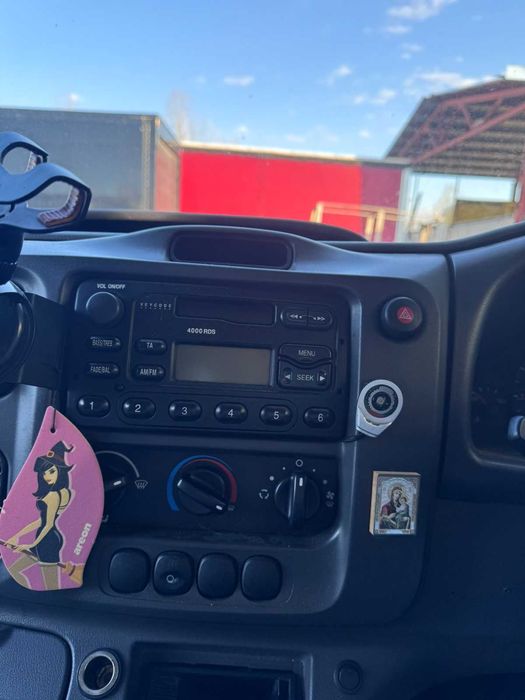 Форт Транзит 2,4 дизел 2006