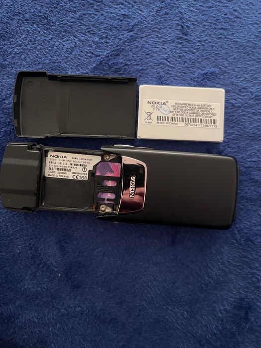 Продам НОКИЯ 8910i
