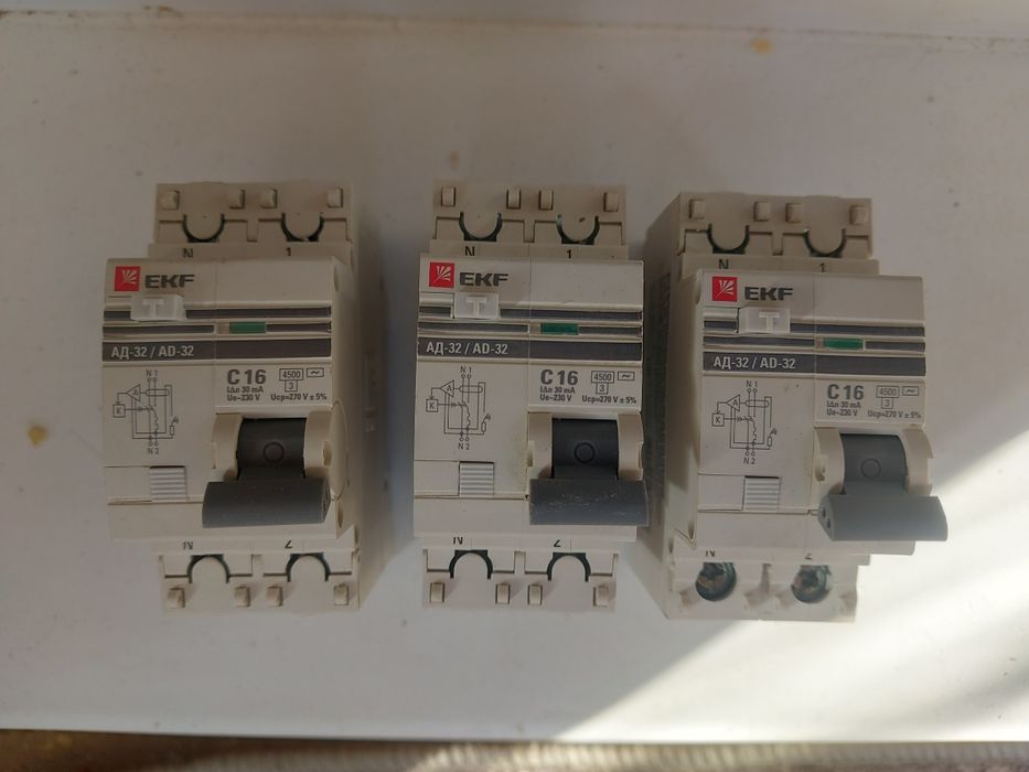 Продам автоматические выключатели