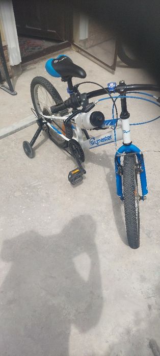 Bicicleta copii  aproape noua