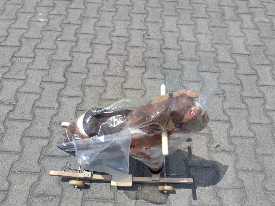 MONI Детска люлка кон със звук и колела Thunder