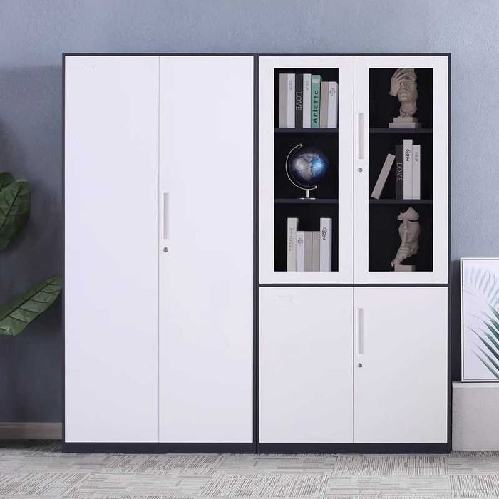 Shkaf metall kiyim saqlash joyi / Металлический шкаф под форму