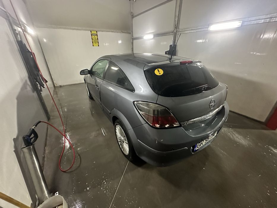Opel astra gtc 1.6 benzina
