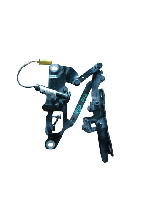 Balama Capota Cu Capsa Pirotehnica Stanga Bmw 5 F10 2013 - 2016