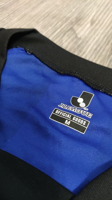 Фен фланелка на японския отбор Гамба Осака
Размер: М
Отлично състояние