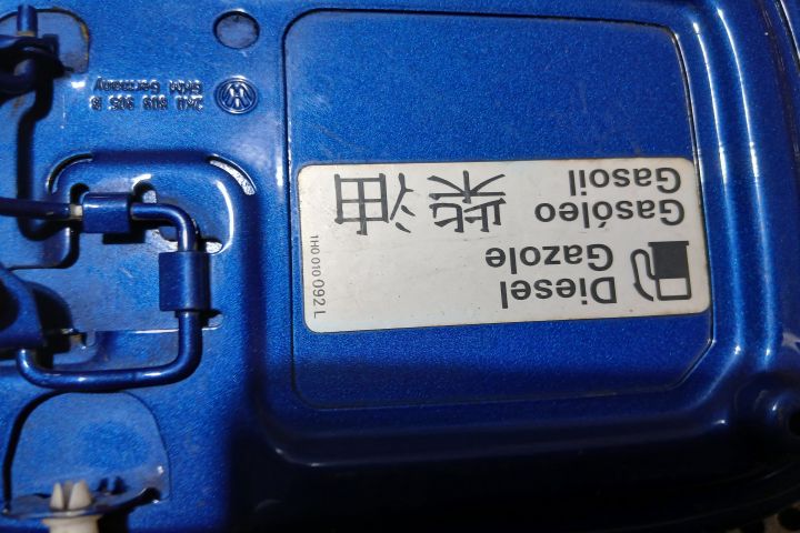 Usita rezervor 2K0809905B 1H0010092L 2K0809905B 1H0010092L Volkswagen