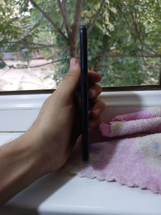 Samsung j6 plus sotiladi zapchast