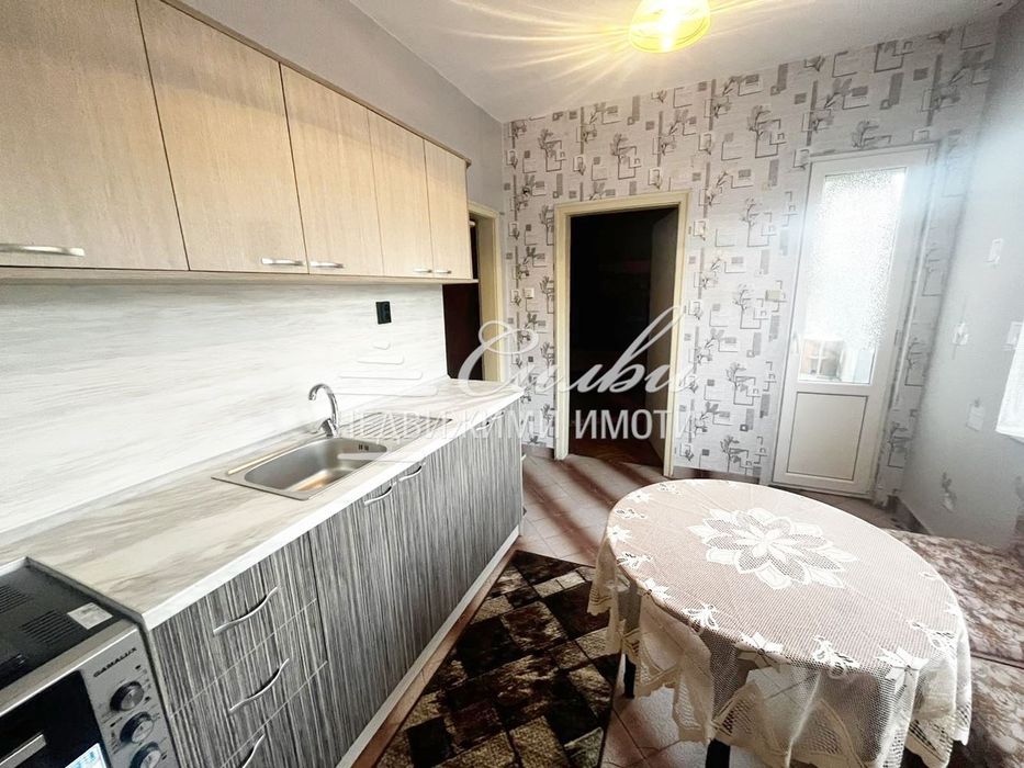 Продава се Тристаен апартамент в Шумен, Добруджански - 86 кв.м за 1779 €/кв.м - Снимка #7