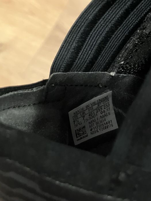 Pantofi de fotbal adidas