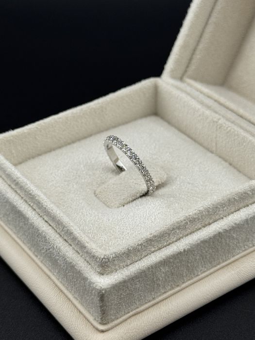 Кольцо с бриллиантами